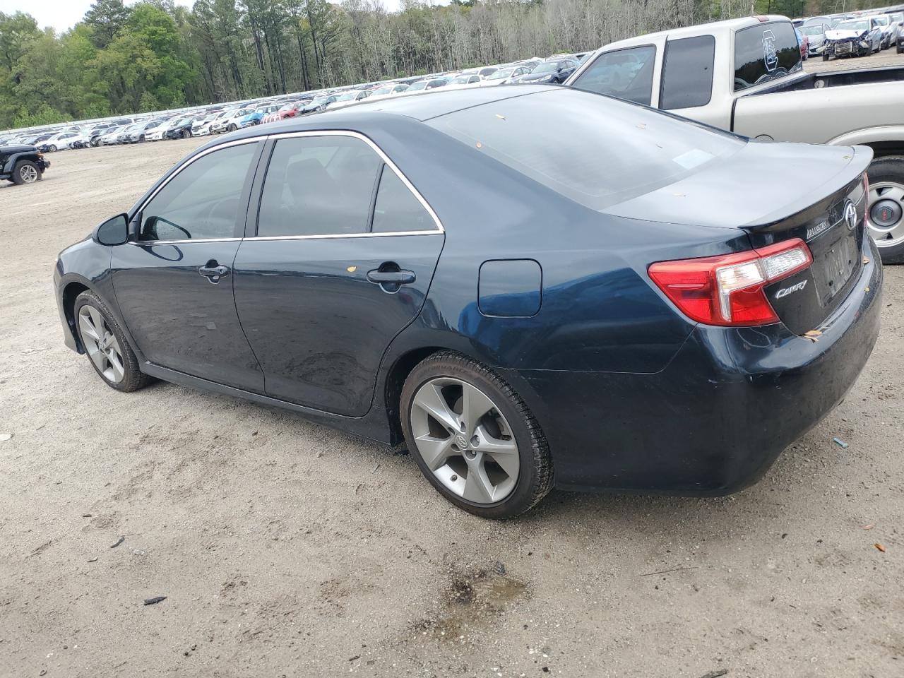 2014 TOYOTA CAMRY L - Image 2