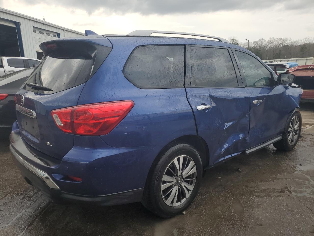 2019 NISSAN PATHFINDER - Image 3