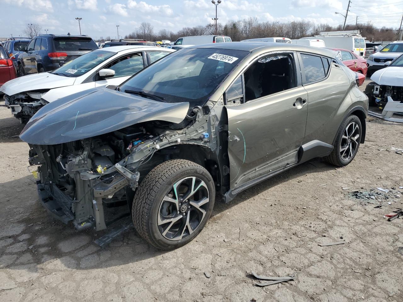 2021 TOYOTA C-HR XLE