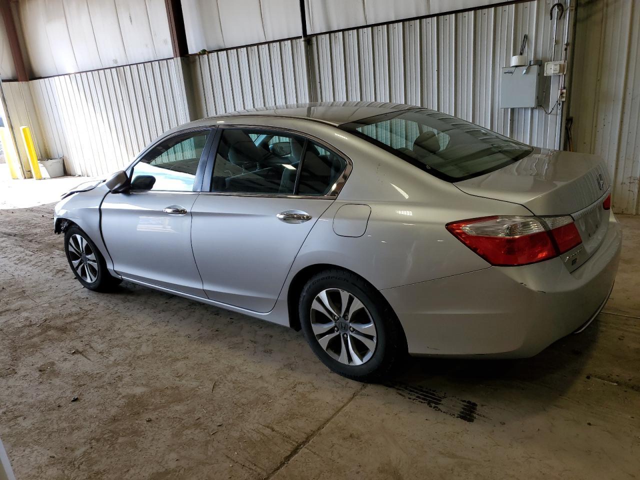 2014 HONDA ACCORD LX - Image 2
