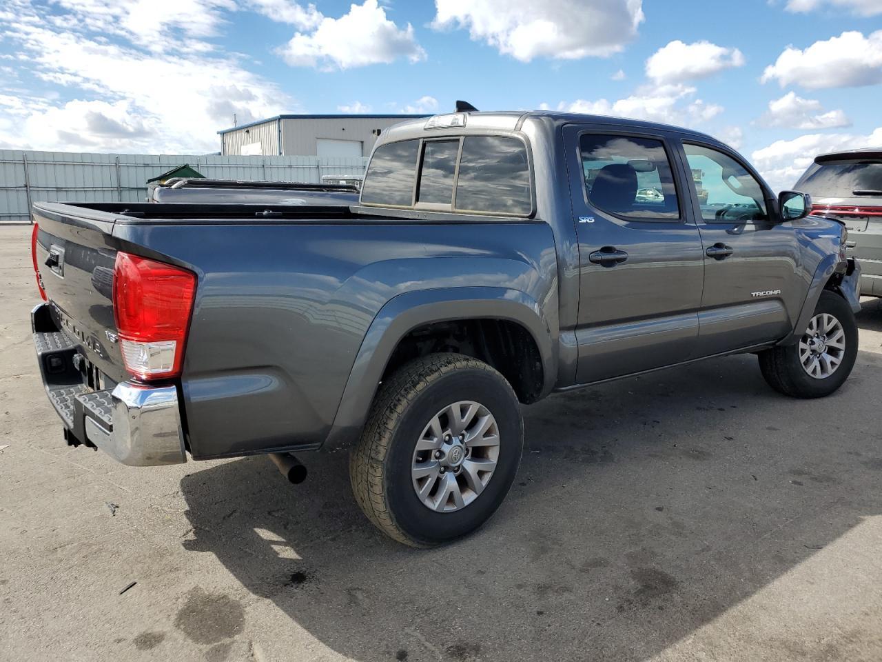2017 TOYOTA TACOMA DOU - Фото 3