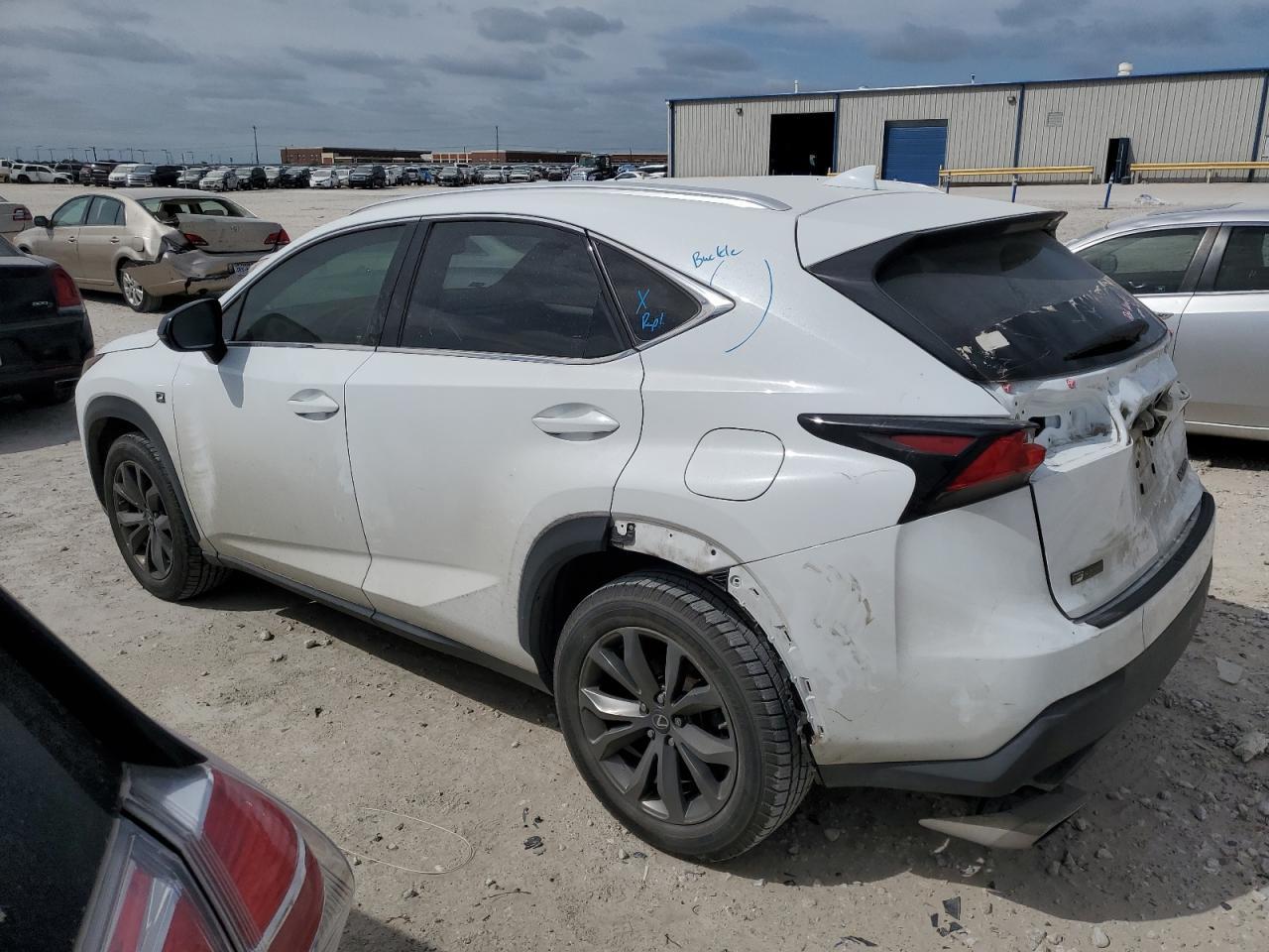 2017 LEXUS NX 200T BA - Фото 2