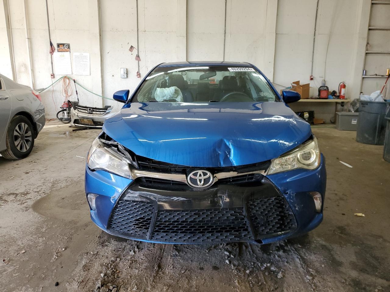 2016 TOYOTA CAMRY LE - Image 5