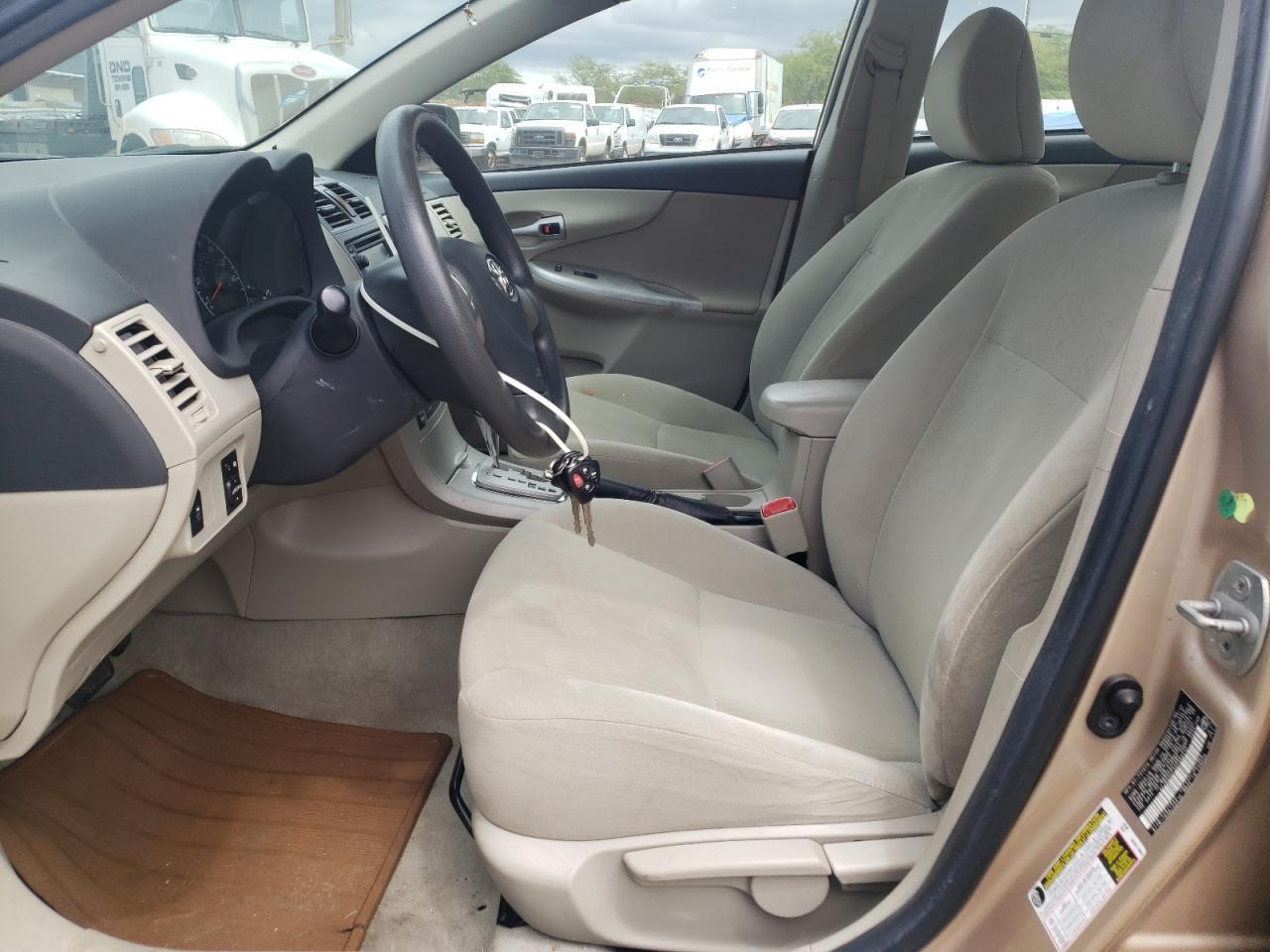 2013 TOYOTA COROLLA BA - Фото 7