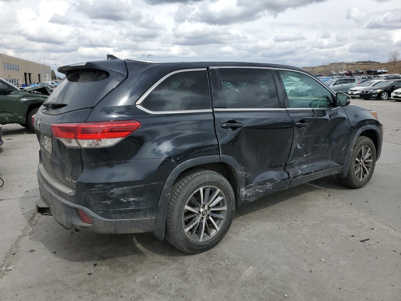 2018 TOYOTA HIGHLANDER - Image 3