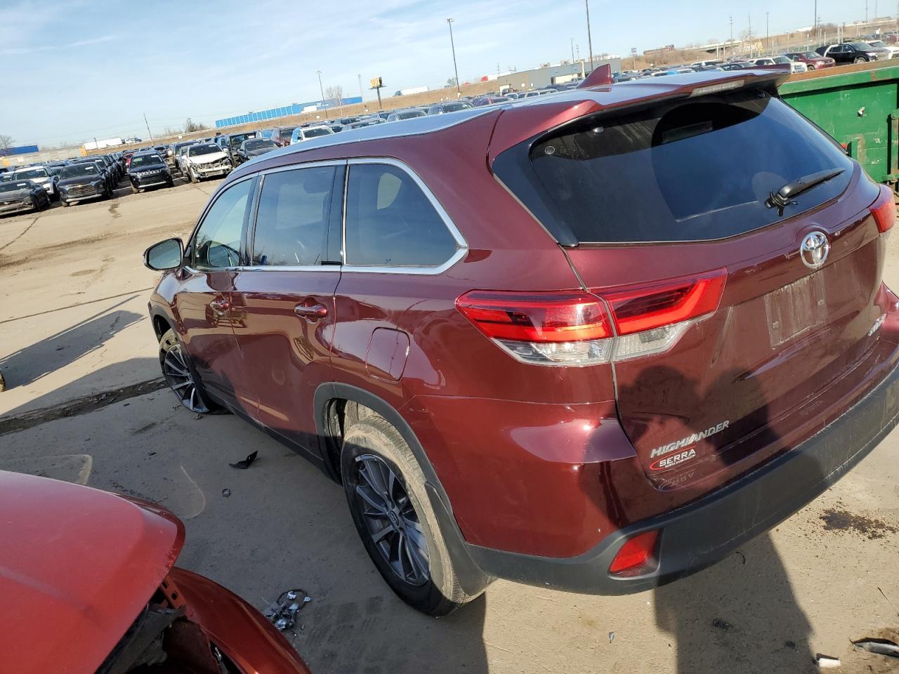 2019 TOYOTA HIGHLANDER - Image 2
