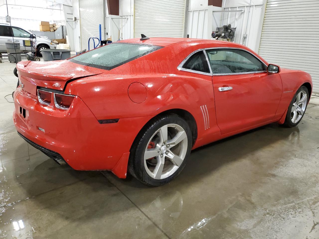 2011 CHEVROLET CAMARO LT - Фото 3
