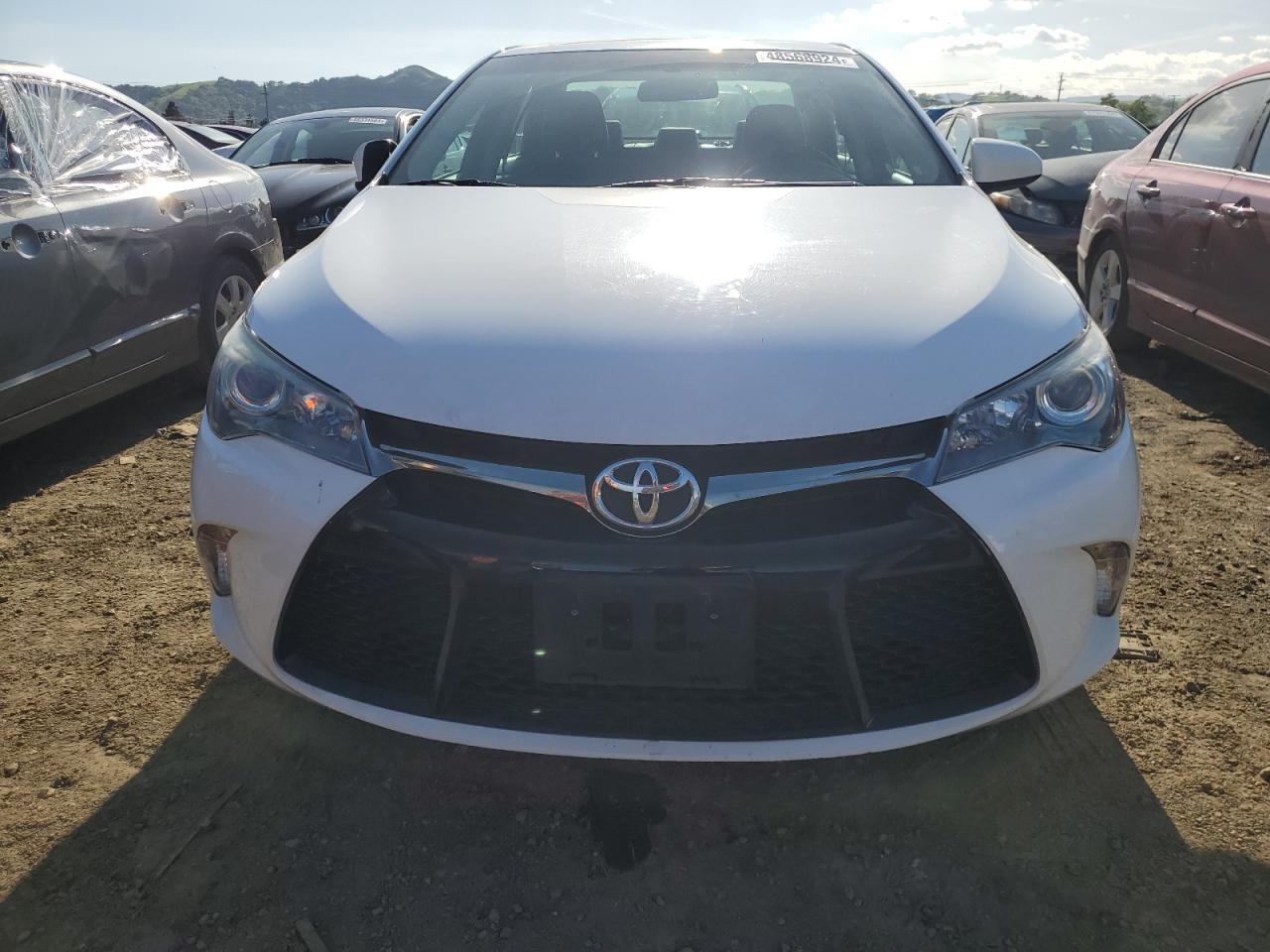 2017 TOYOTA CAMRY LE - Фото 5