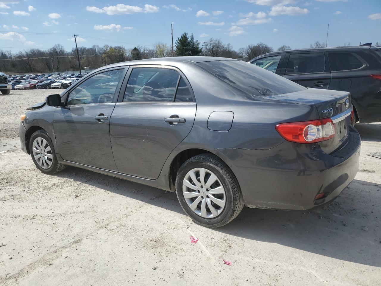 2013 TOYOTA COROLLA BA - Фото 2