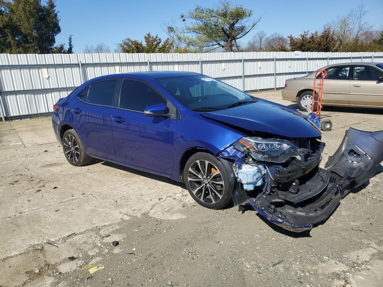 2018 TOYOTA COROLLA L - Image 4