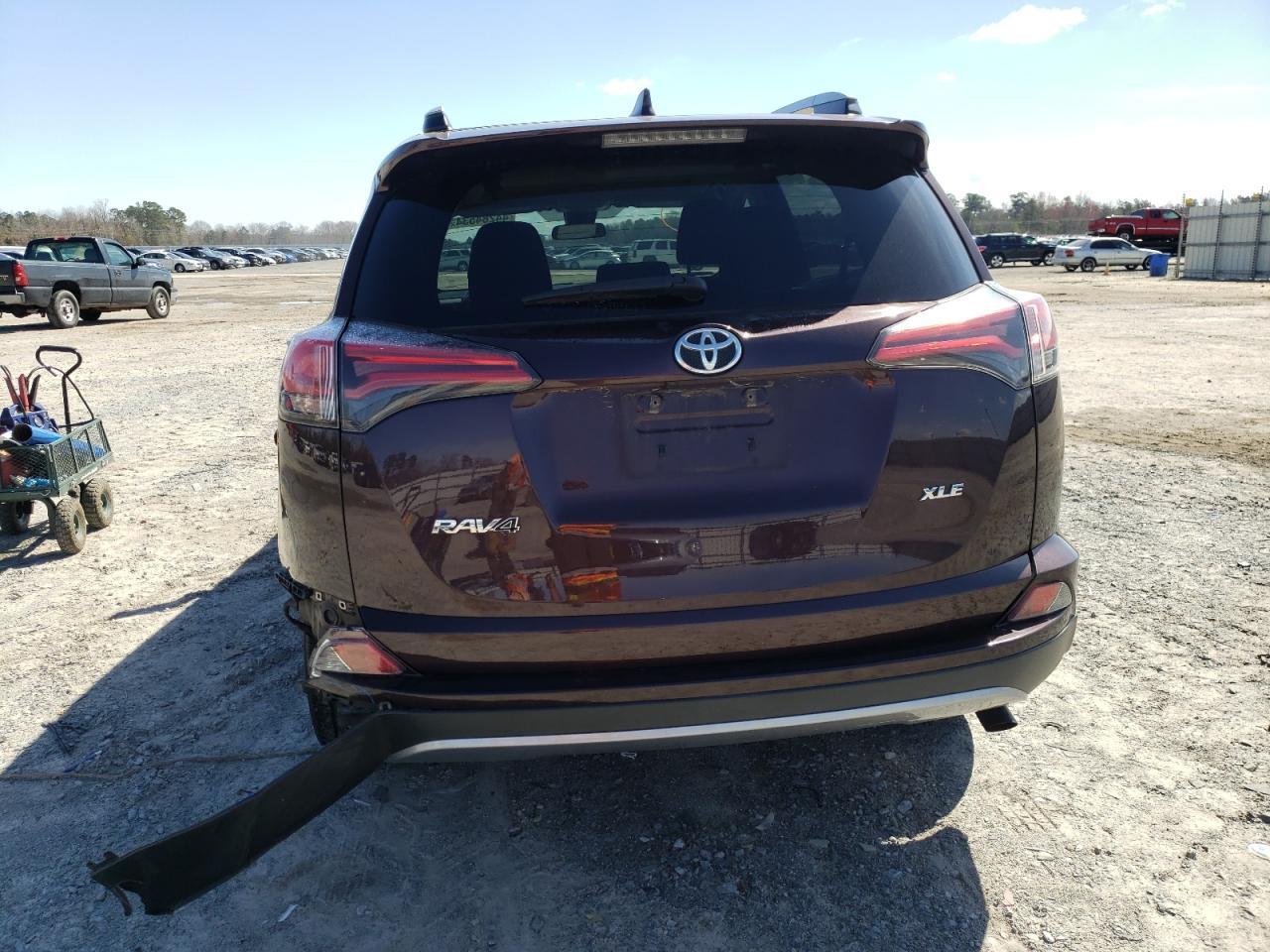 2017 TOYOTA RAV4 XLE - Image 6