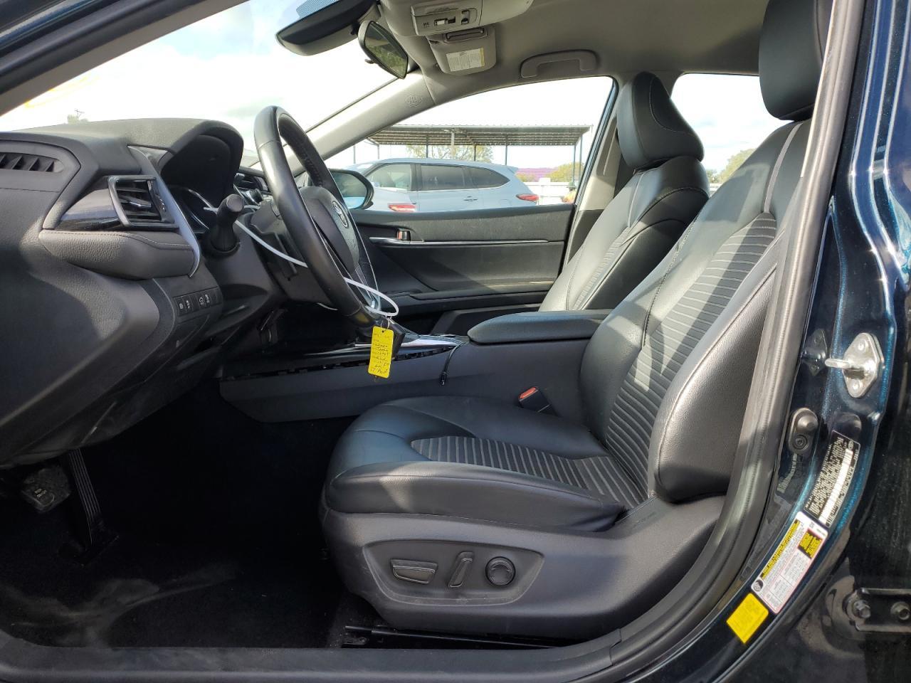 2020 TOYOTA CAMRY SE - Image 7