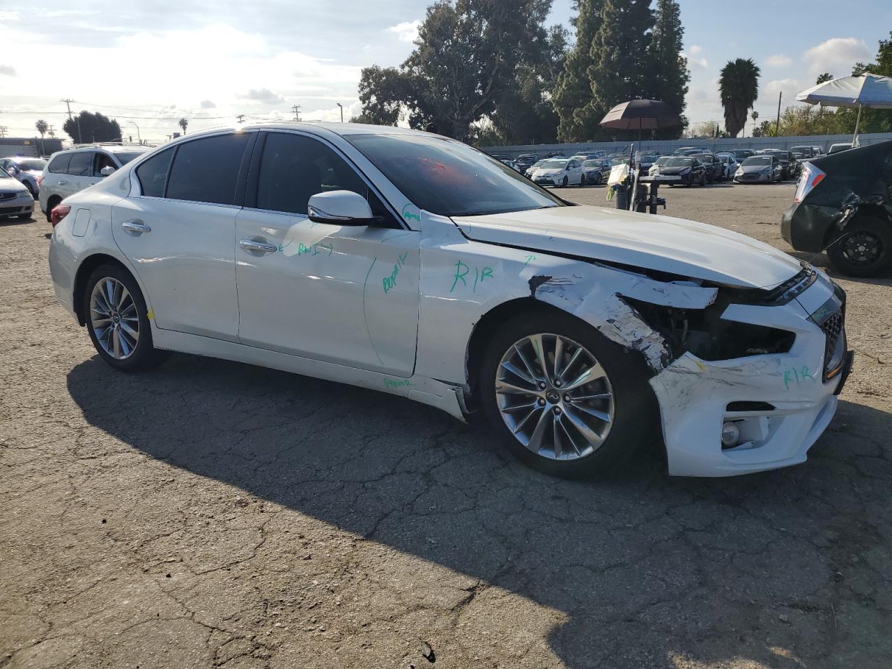 2018 INFINITI Q50 LUXE - Фото 4