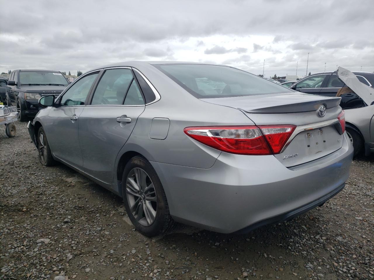 2017 TOYOTA CAMRY LE - Фото 2
