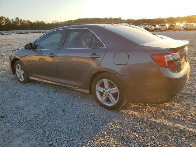 2014 Toyota Camry L - Фото 2