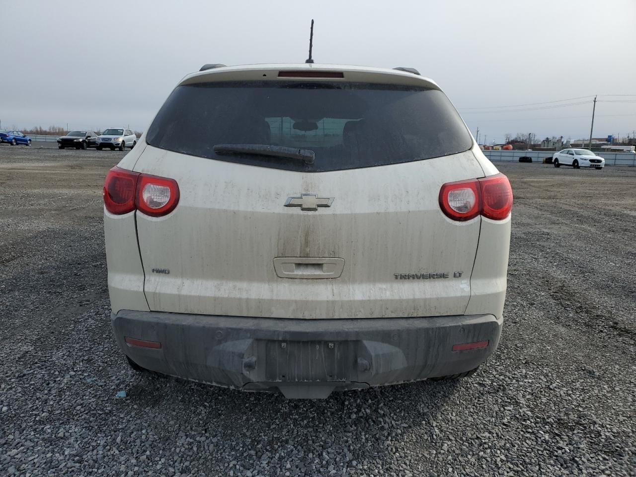 2012 CHEVROLET TRAVERSE L - Image 6