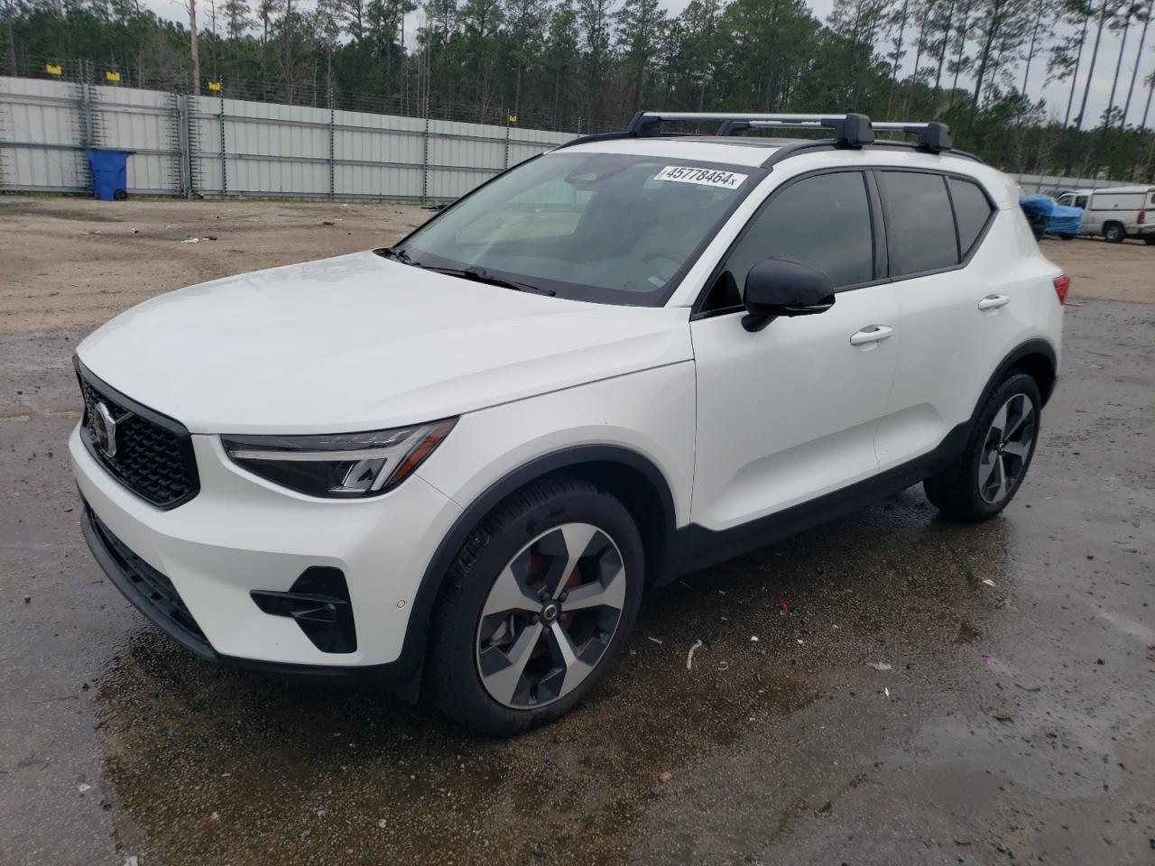 2023 VOLVO XC40 PLUS car image