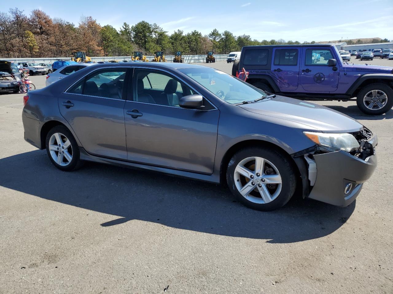 2014 TOYOTA CAMRY L - Фото 4