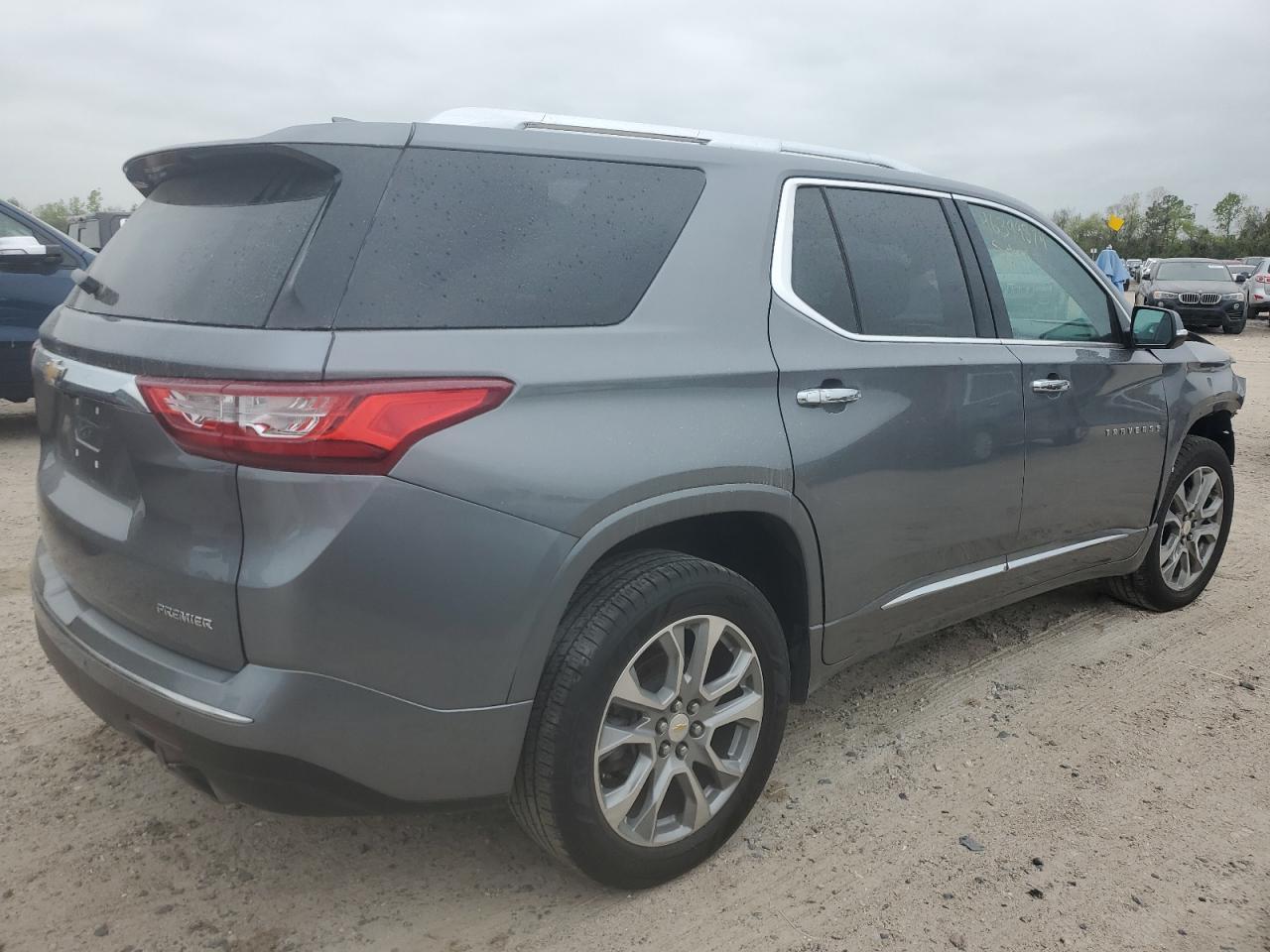 2021 CHEVROLET TRAVERSE P - Image 3