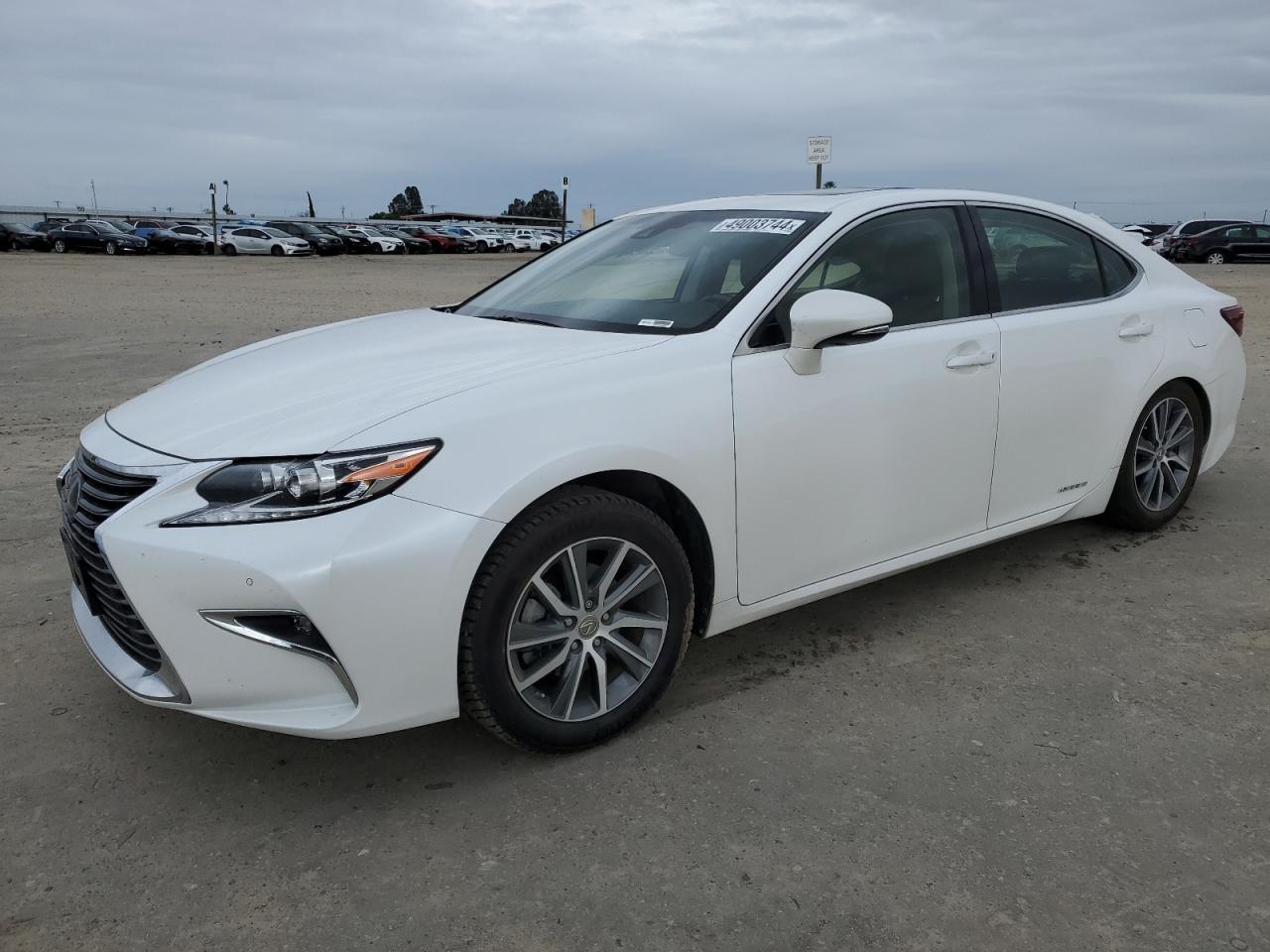 2016 LEXUS ES 300H car image