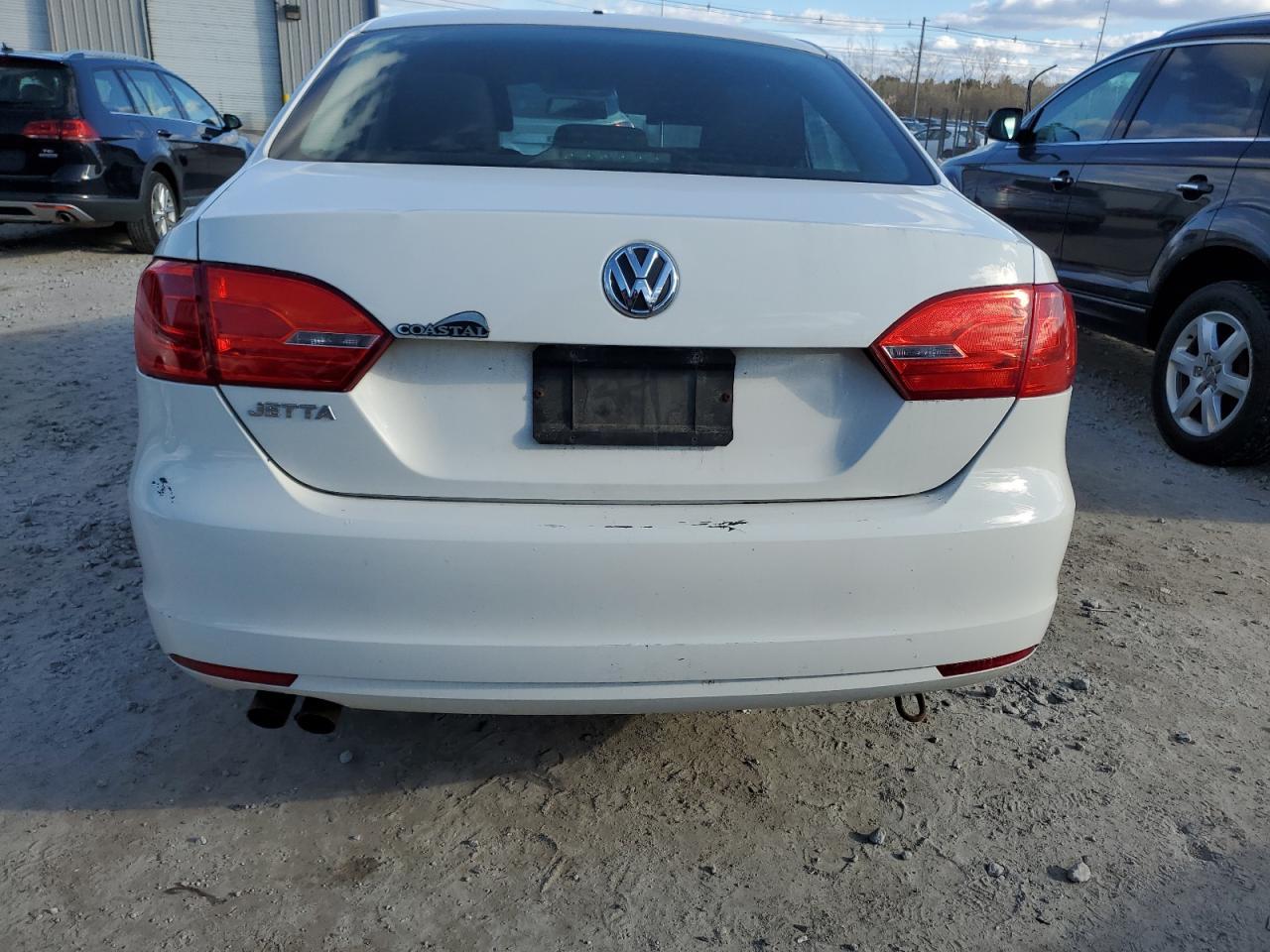 2013 VOLKSWAGEN JETTA BASE - Image 6