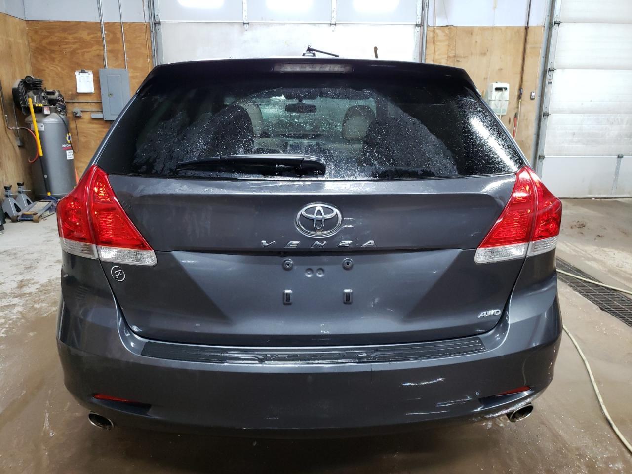 2011 TOYOTA VENZA - Image 6