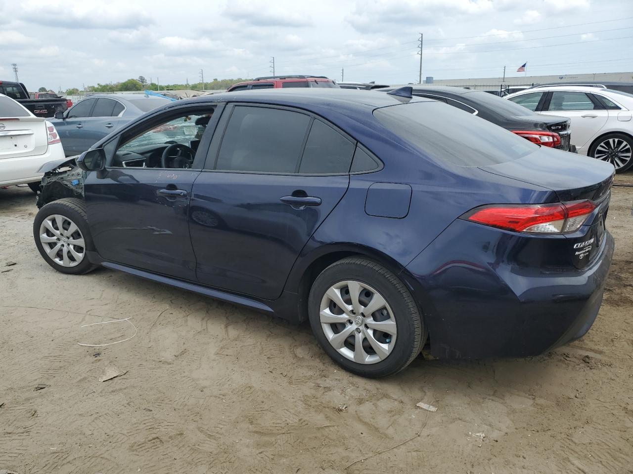 2020 TOYOTA COROLLA LE - Фото 2