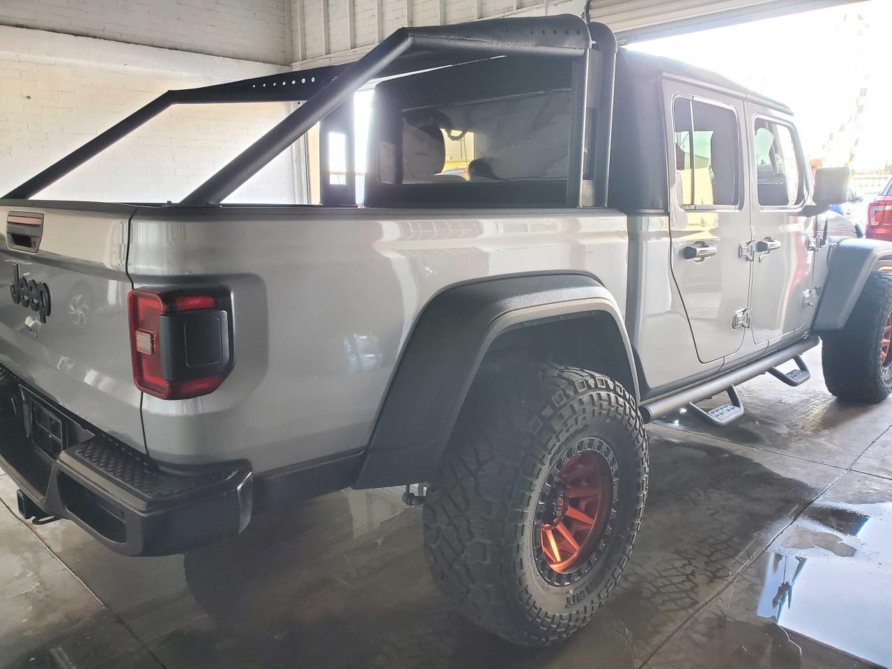 2020 JEEP GLADIATOR - Image 4