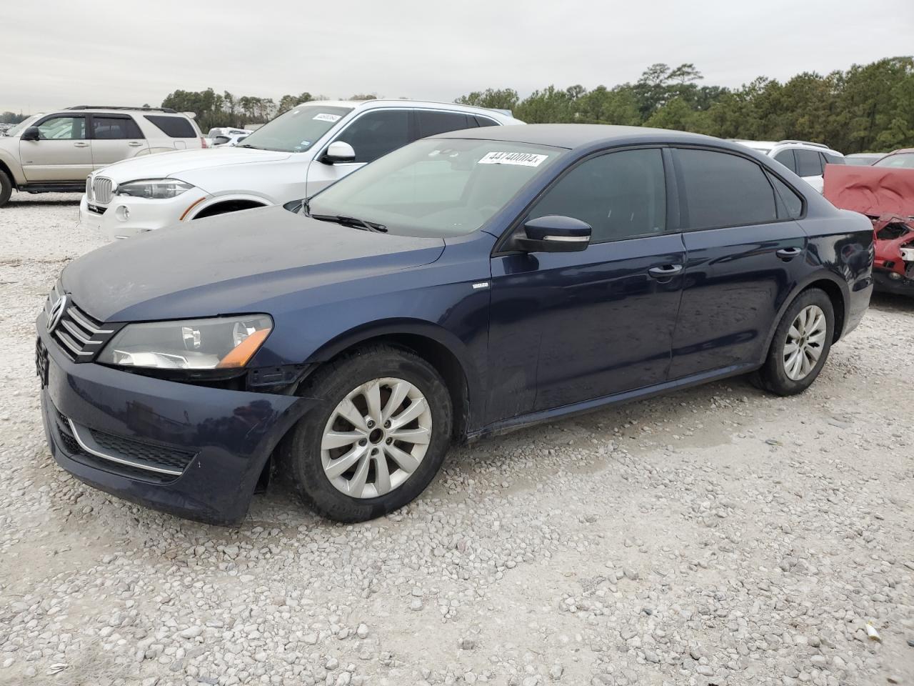 2015 VOLKSWAGEN PASSAT S