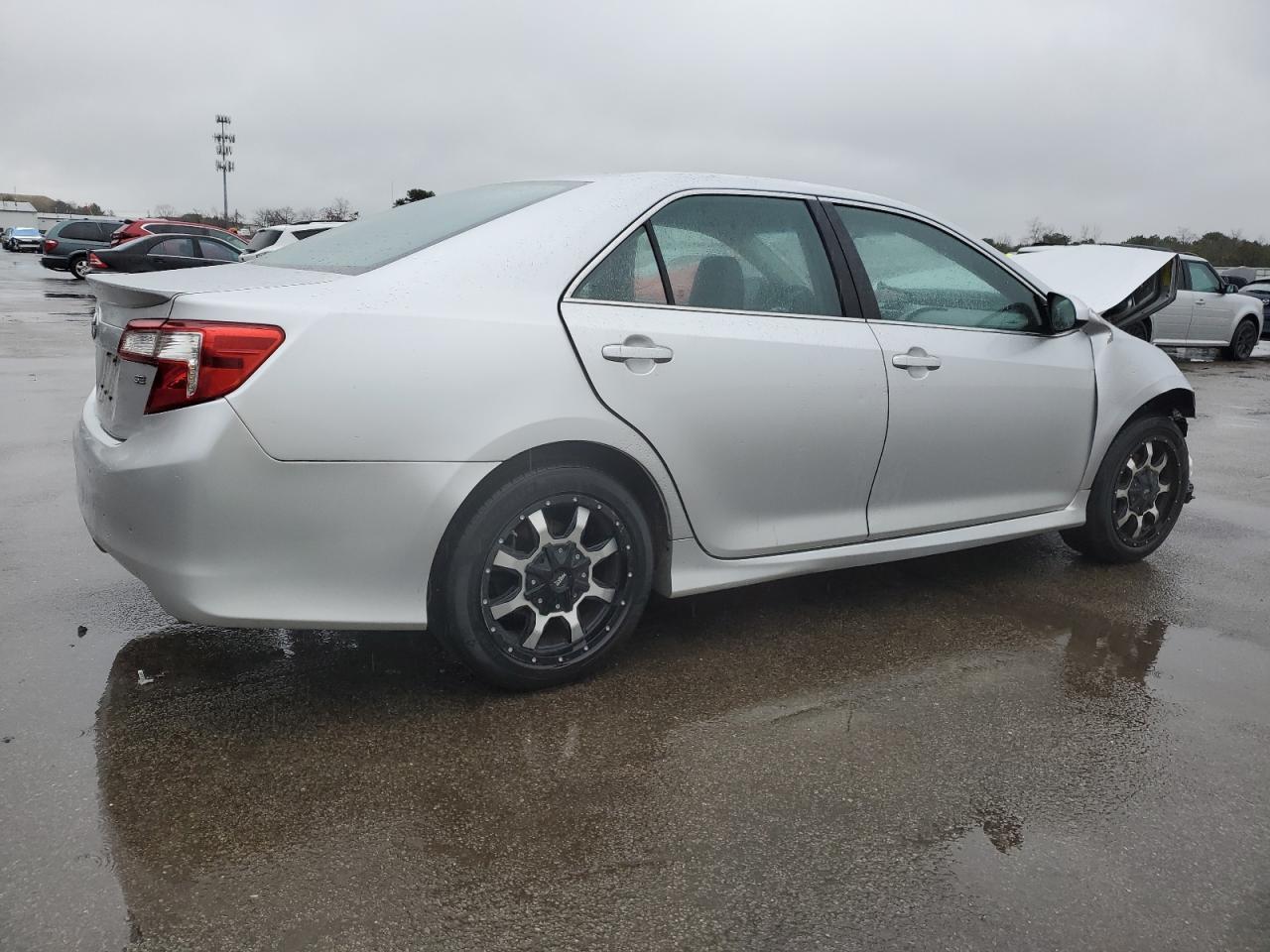 2014 TOYOTA CAMRY L - Фото 3