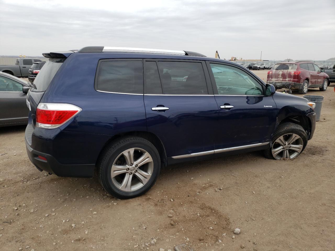2011 TOYOTA HIGHLANDER - Фото 3