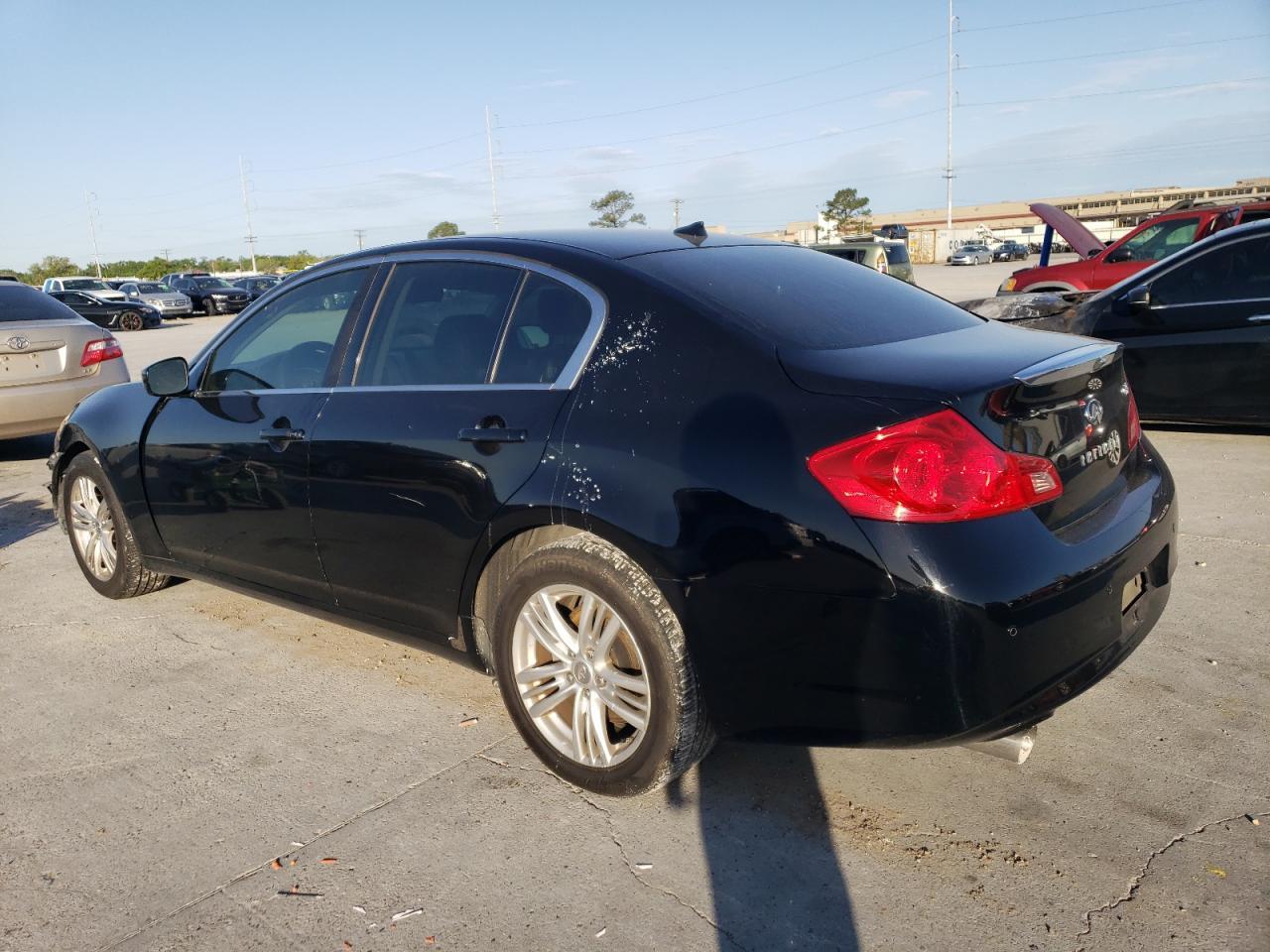 2012 INFINITI G37 - Image 2