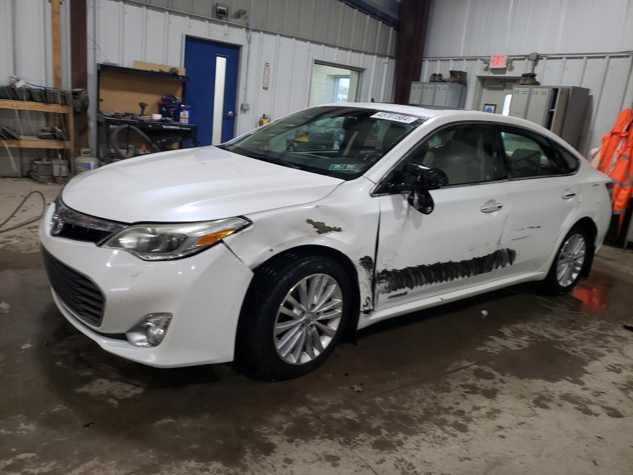 2014 TOYOTA AVALON HYB car image