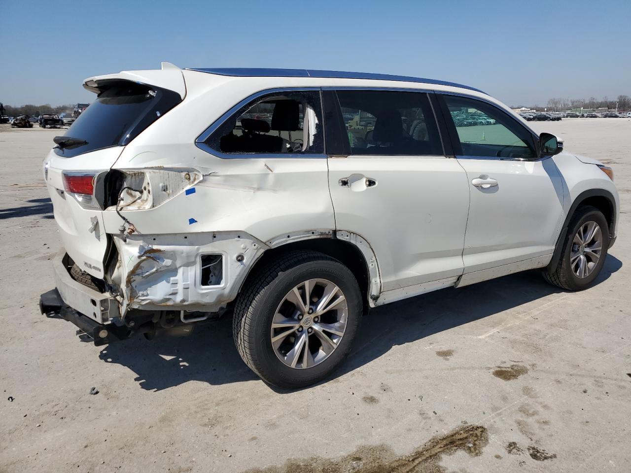 2015 TOYOTA HIGHLANDER - Image 3