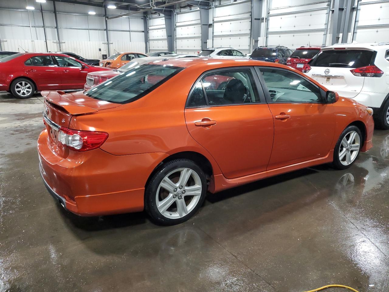 2013 TOYOTA COROLLA BA - Фото 3