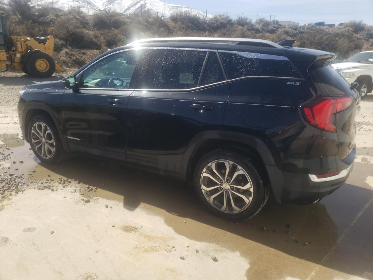 2019 GMC TERRAIN SL - Image 2