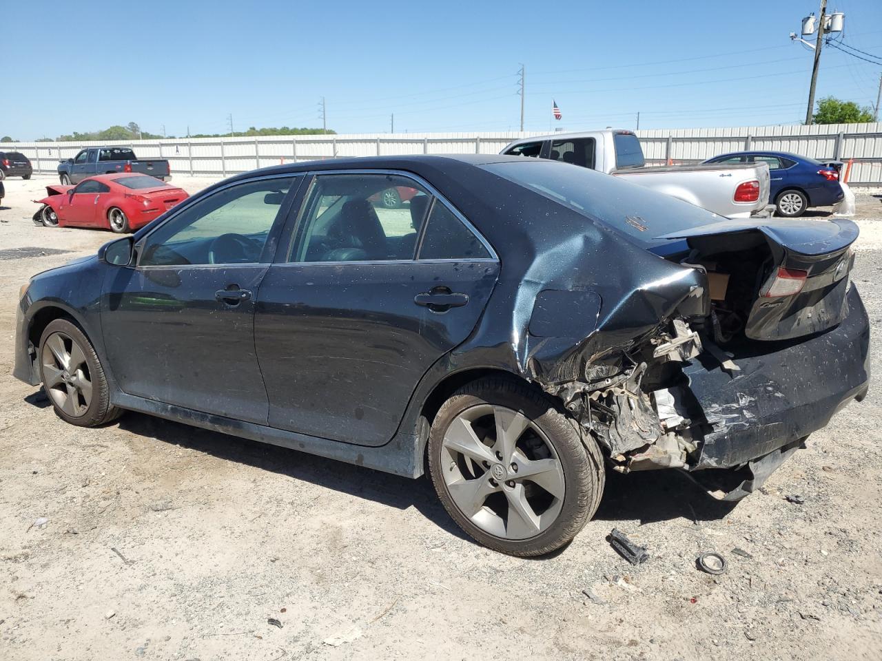 2014 TOYOTA CAMRY L - Image 2