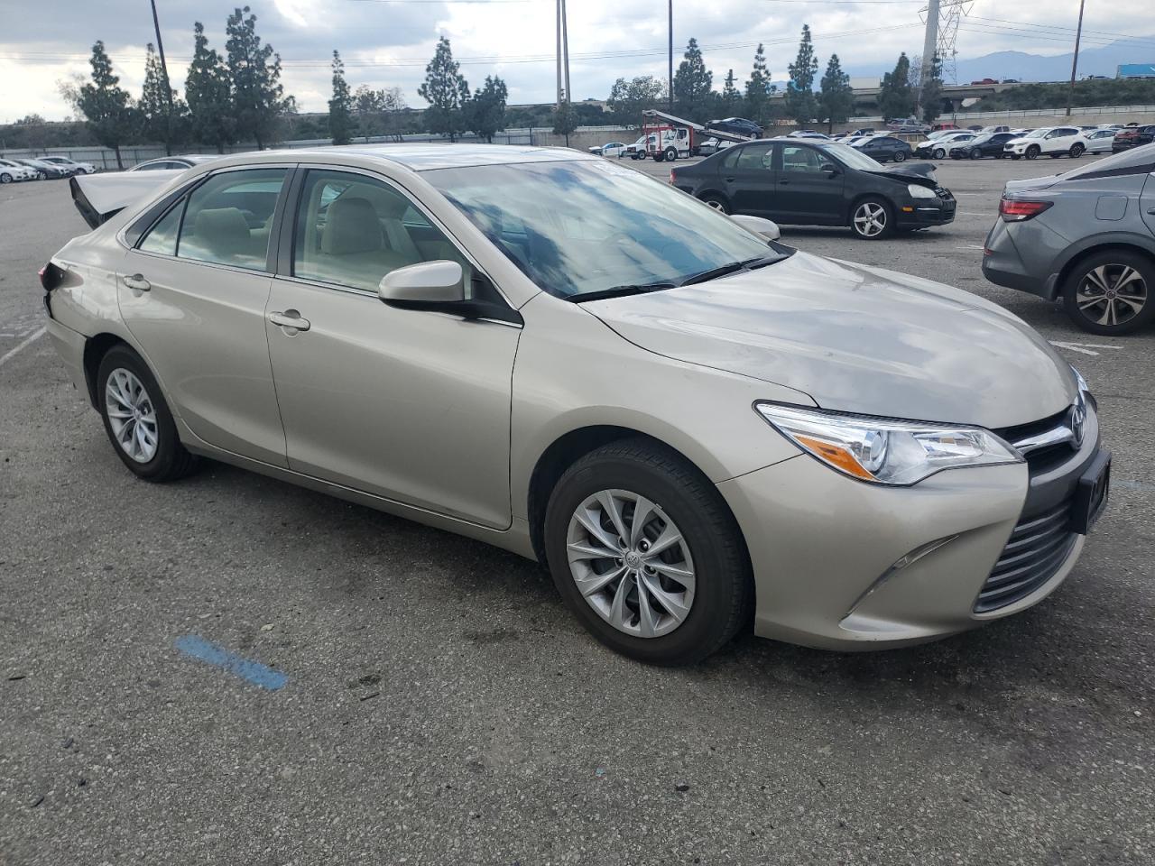 2017 TOYOTA CAMRY LE - Image 4