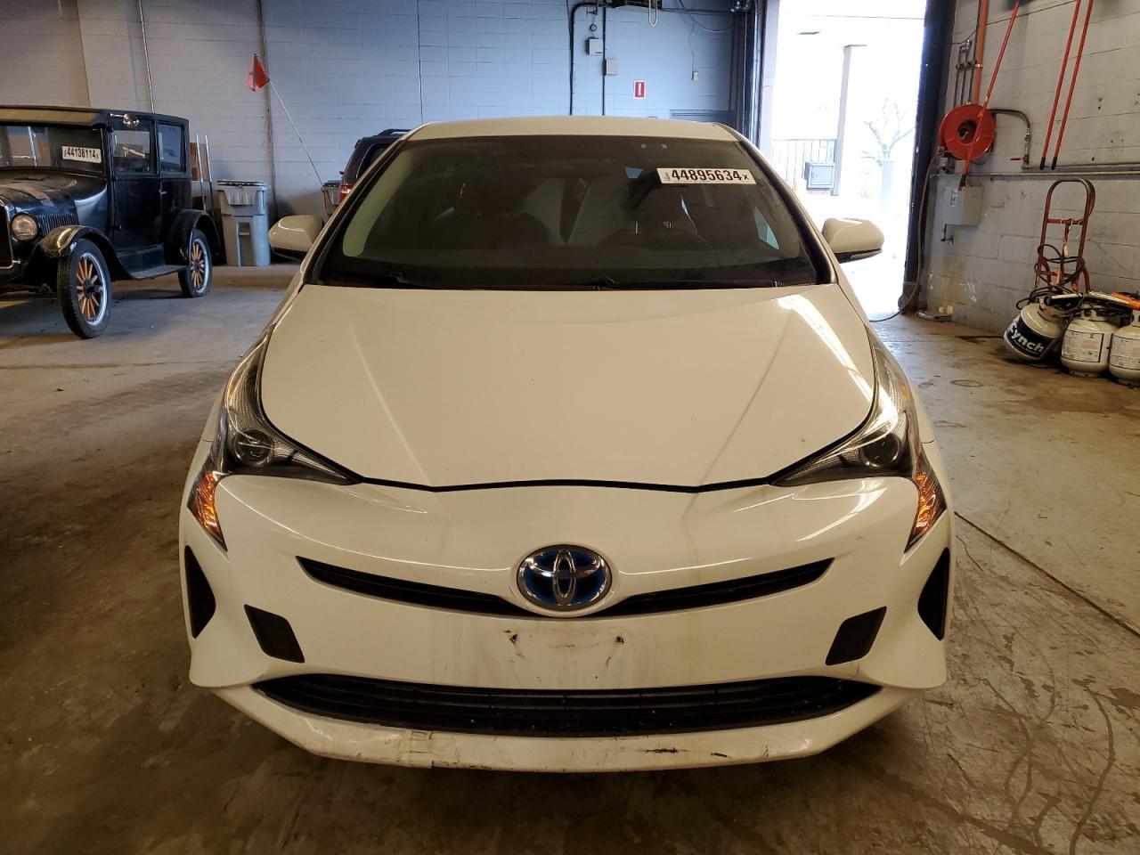 2016 TOYOTA PRIUS - Image 5