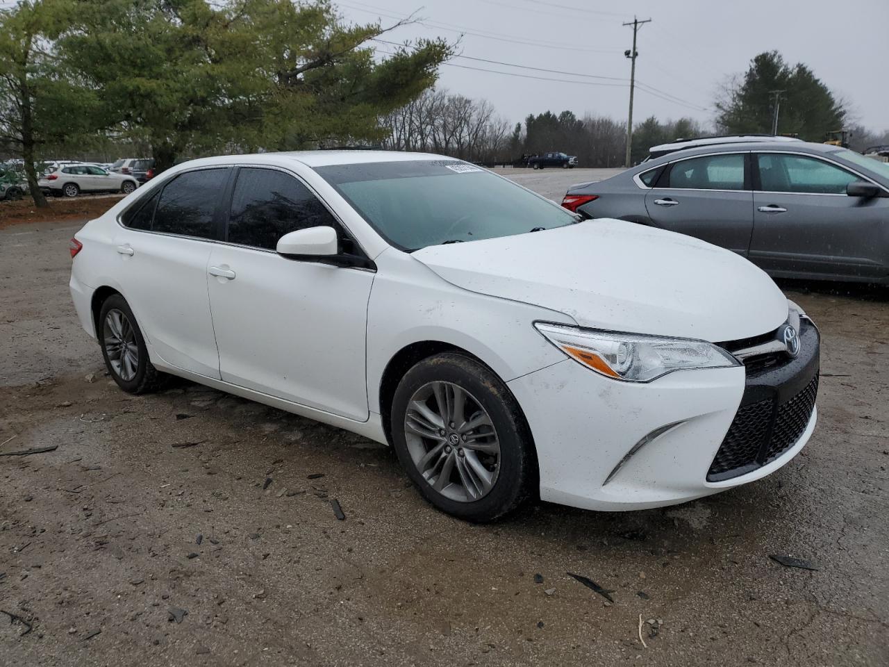2016 TOYOTA CAMRY LE - Фото 4