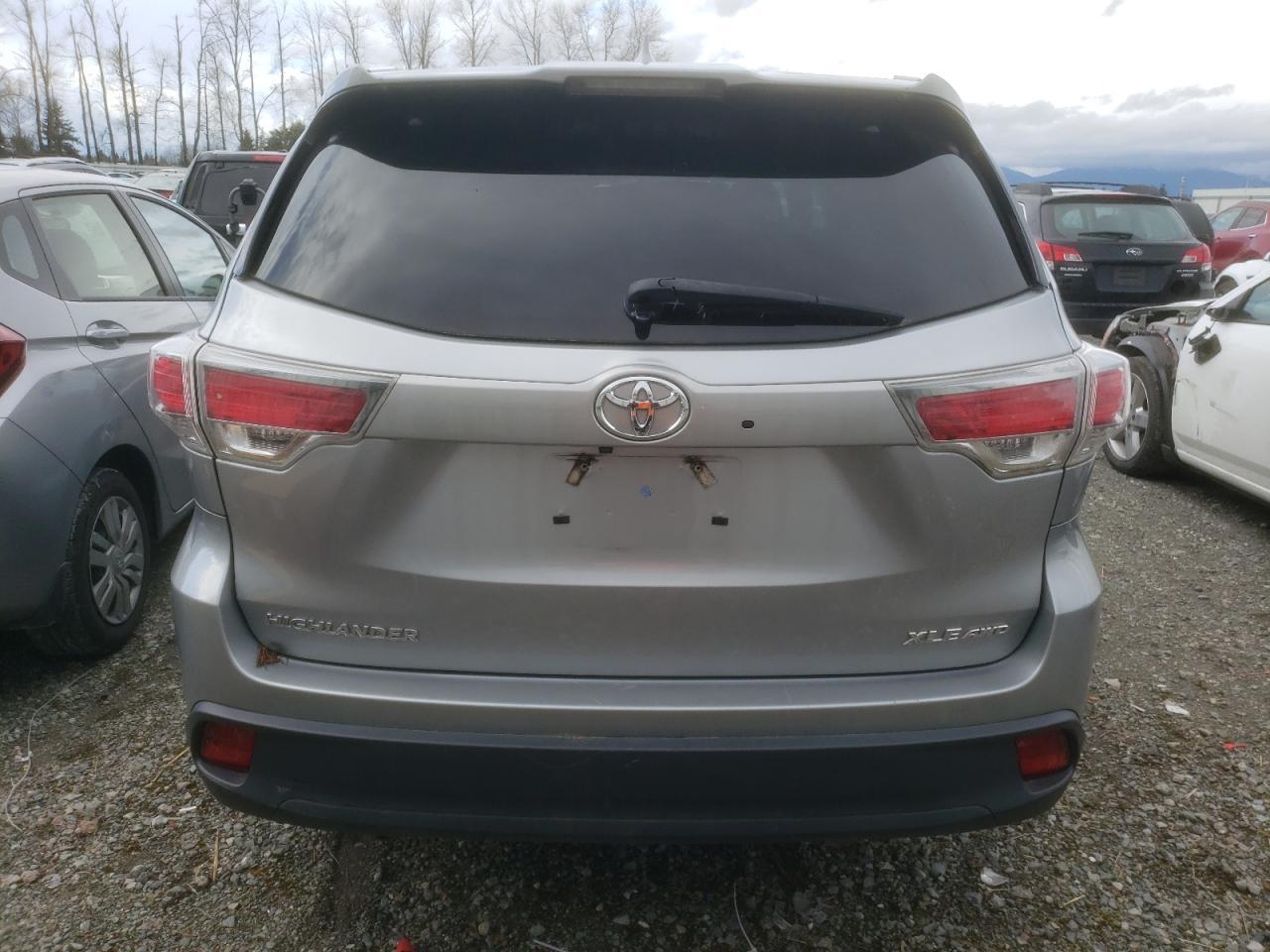 2015 TOYOTA HIGHLANDER - Фото 6