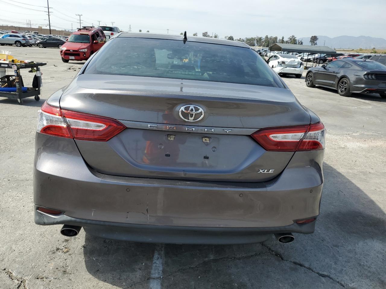 2018 TOYOTA CAMRY XSE - Фото 6