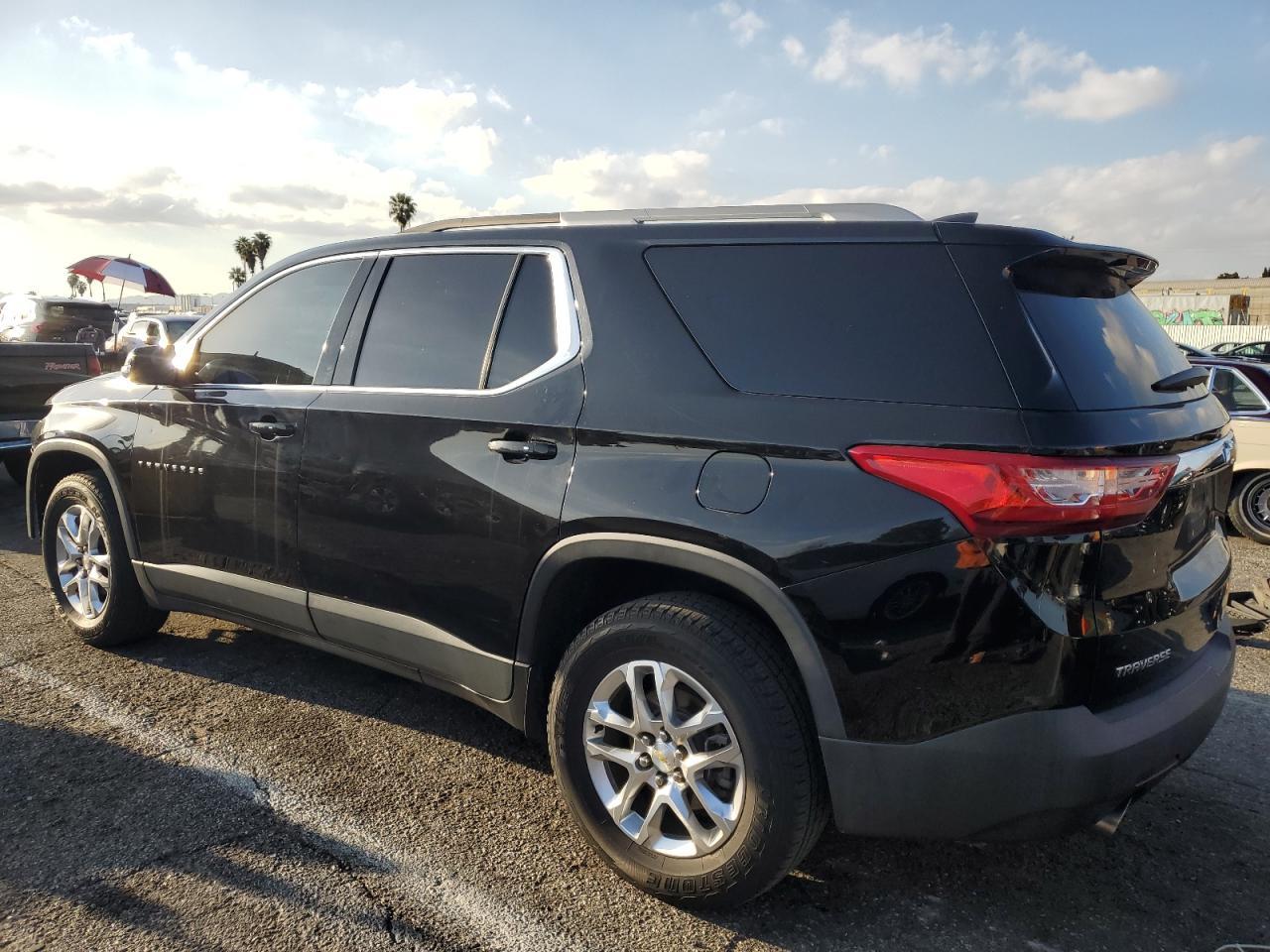 2018 CHEVROLET TRAVERSE L - Фото 2