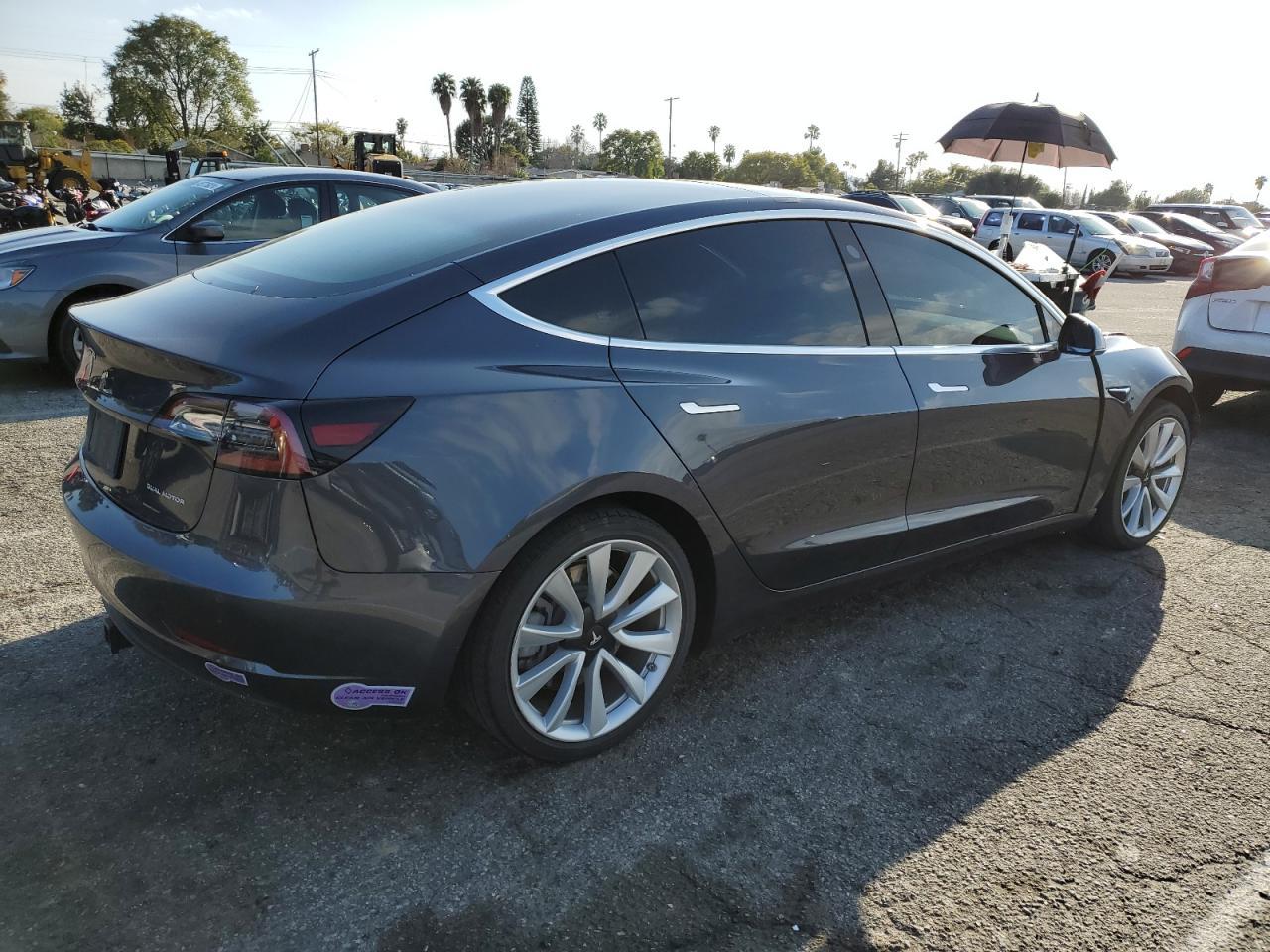 2019 TESLA MODEL 3 - Фото 3