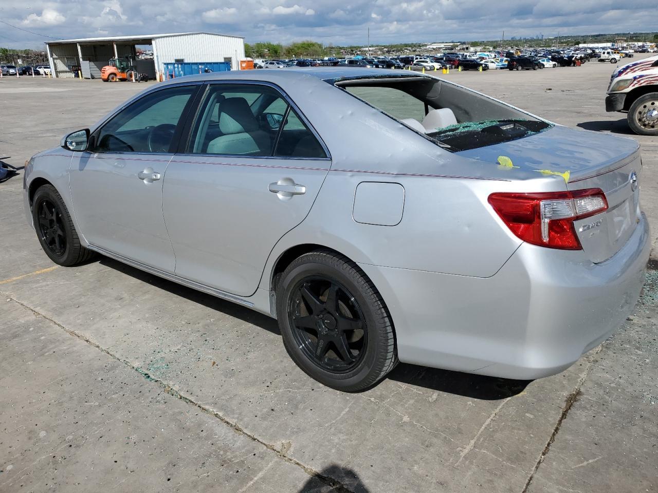 2013 TOYOTA CAMRY L - Image 2