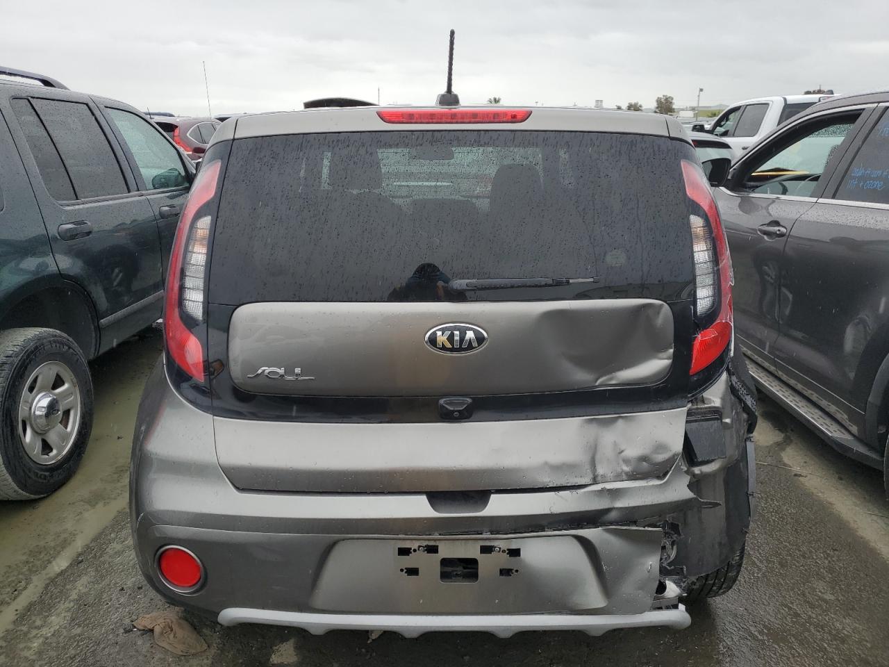 2019 KIA SOUL + - Image 6