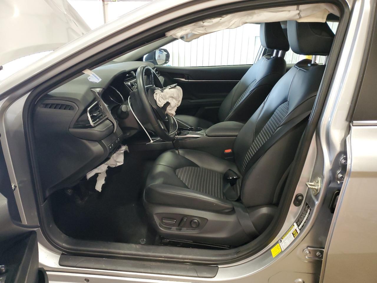 2020 TOYOTA CAMRY SE - Фото 7