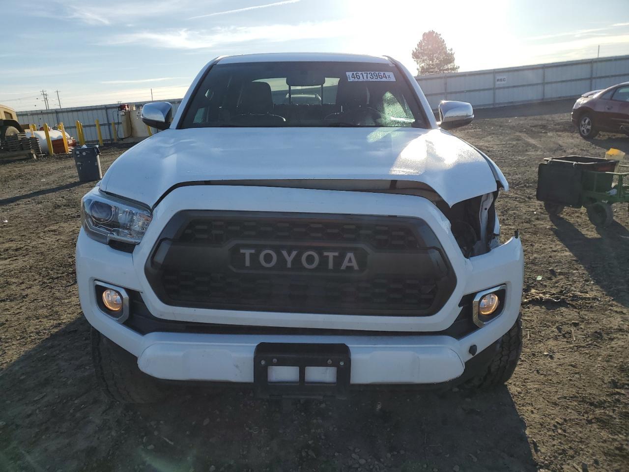 2017 TOYOTA TACOMA DOU - Фото 5