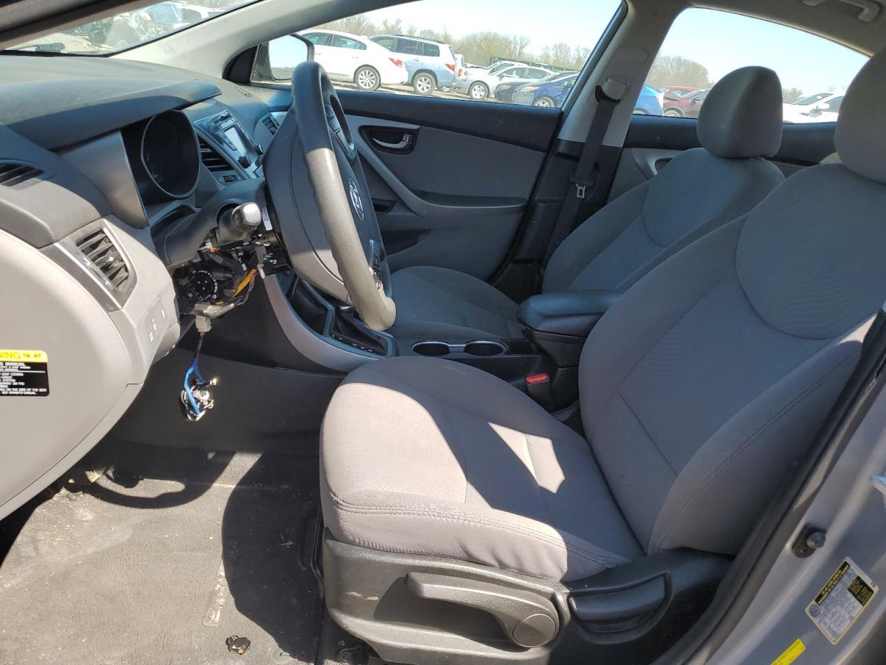 2015 HYUNDAI ELANTRA SE - Image 7