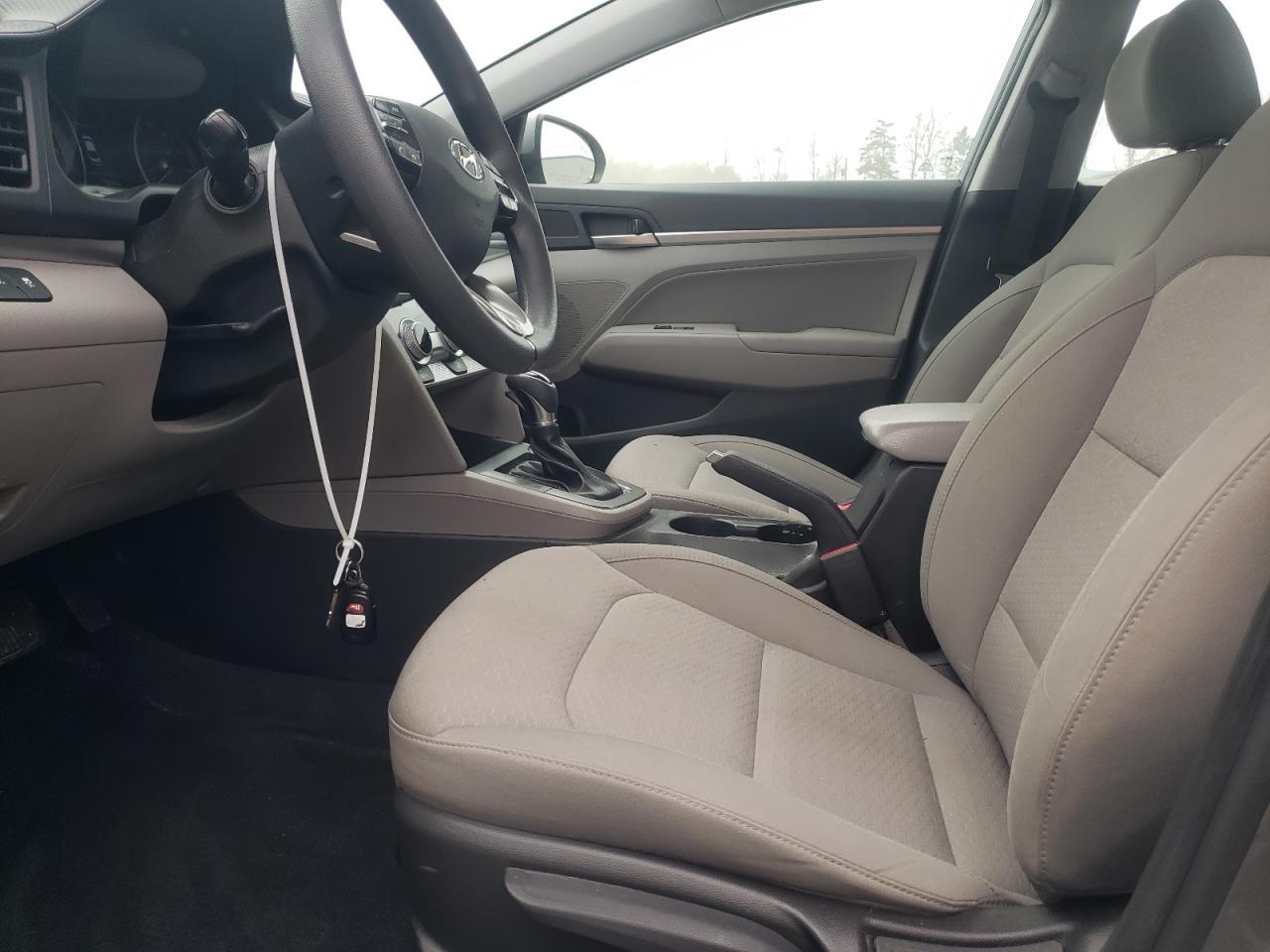 2019 HYUNDAI ELANTRA SE - Фото 7